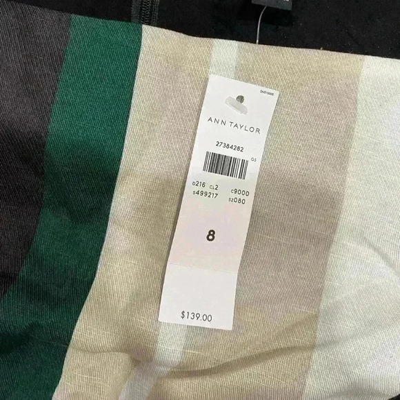 Ann Taylor Stripped Dress Size 8 - Picture 4 of 5